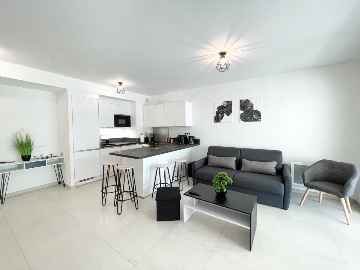 T2 Neuf Terrasse Pres Des Plages Apartment